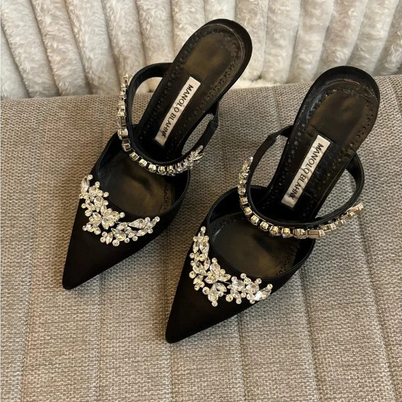 Manolo Blahnik Women's Black Lurum Embellished Mule Shoe Sz US 7/EU 37 - Picture 5 of 11